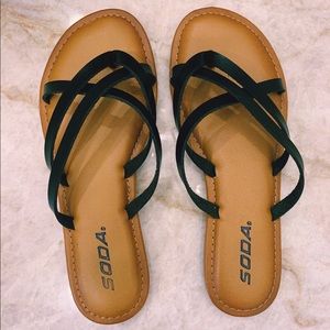 Black Soda Lupine-S Sandals Size 6